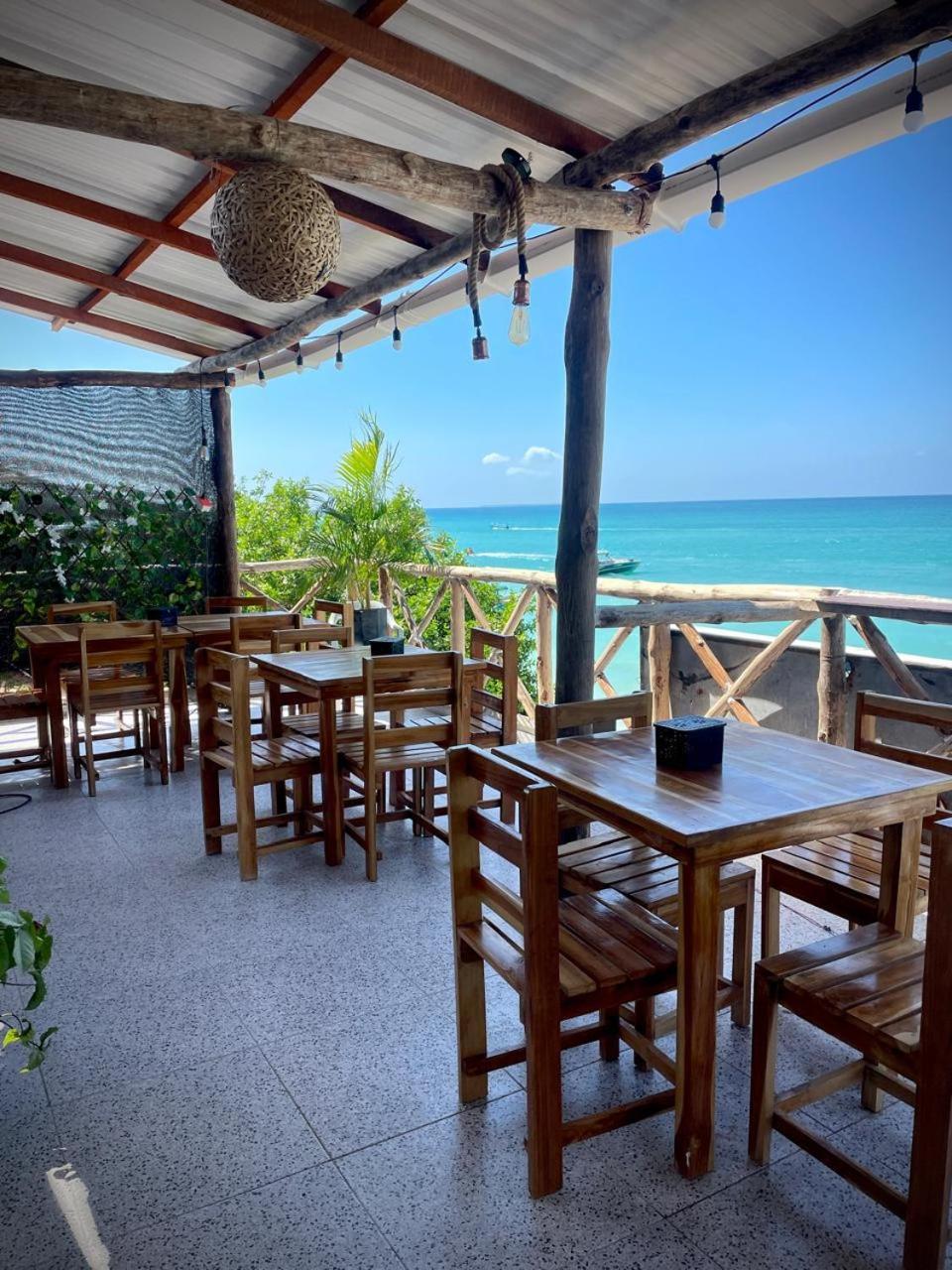 Mandala Beach Club Hotel Pendales Exterior photo